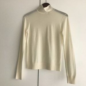 Theory Ivory Turtleneck Sweater in Regal Wool